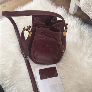 Cartier Elegant Burgundy Leather Shoulder Bag